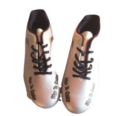 Soccer Boots Silver (40/ UK 7)